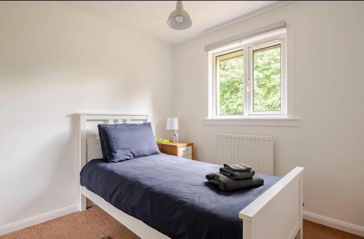 Little France House Room1 — Photos 3